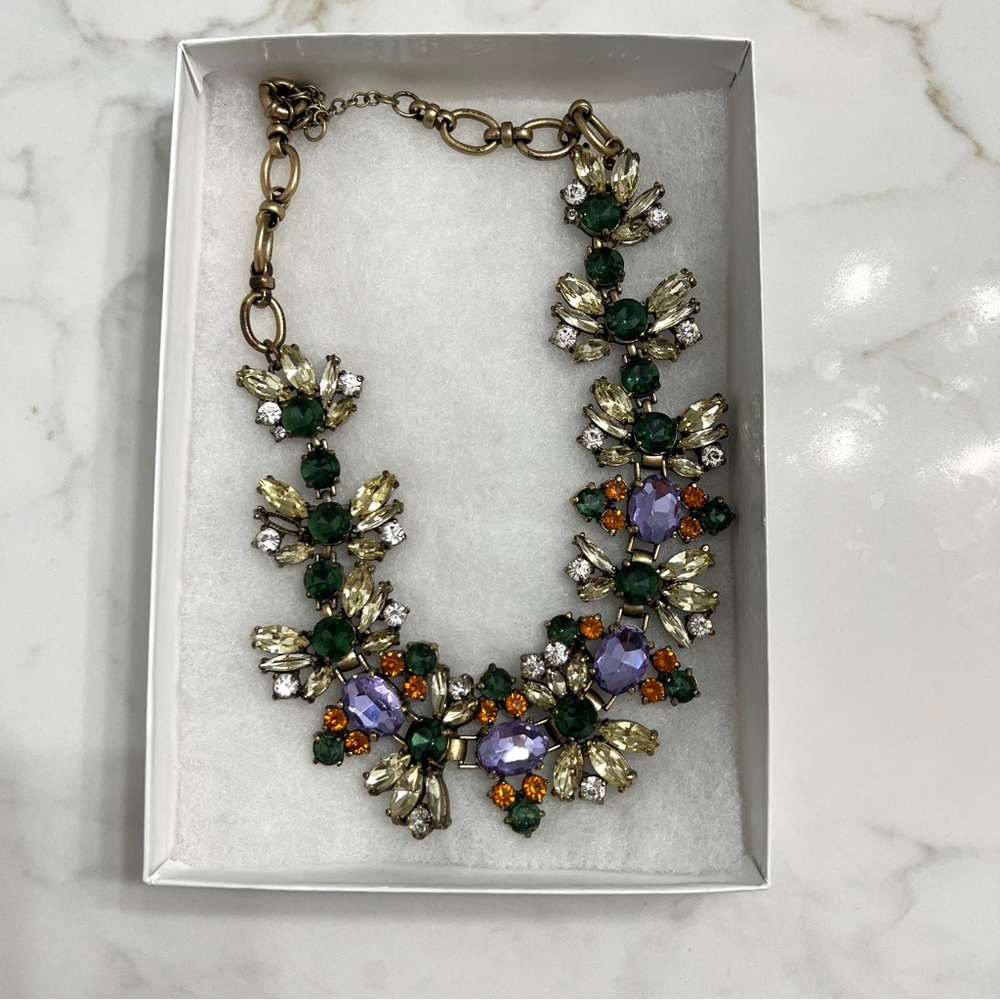 J.Crew Floral Cluster Crystal Statement Necklace - 1 Stone Missing - Picture 6 of 8